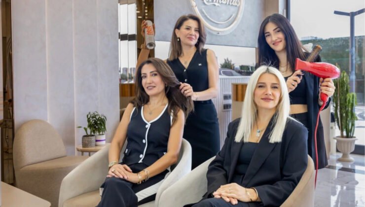 Hermanas Dokunuşu: Gelin Makyajı ve Sa&ccedil;ının D&ouml;rt Kadın Ustası