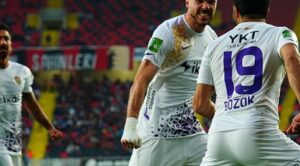 Eyüpspor Deplasmanda Tarihi Zaferle Dönüyor: Gaziantep FK'ya Şok!