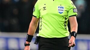 Fenerbah&ccedil;e-Galatasaray Derbisinin Hakemi Belli Oldu: Yasin Kol Saha'da!