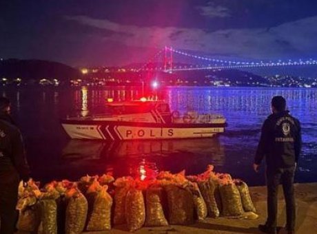 İstanbul’un Derinliklerinde Şok Operasyon: 2,35 Ton Canlı Midye Ele Geçirildi!