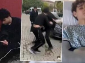 Okul &Ouml;n&uuml;nde Bı&ccedil;aklı Kavga: &Ouml;ğrenciler Arasında Yaşanan Şok Olay