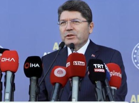 Adalet Bakanı Tunç’tan Çarpıcı Açıklama: “Adaletin Temeli Türkiye Yüzyılı’nda Atılacak”