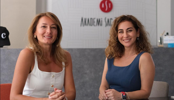 Lisanslı Trikoloji Uzmanlarıyla Akademi Sa&ccedil; Terapi&rsquo;de Sa&ccedil; D&ouml;k&uuml;lmesi ve Sa&ccedil; Derisi Problemlerine Bilimsel &Ccedil;&ouml;z&uuml;mler