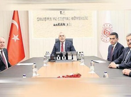 Asgari Ücrette Kriz: Türk-İş Toplantılara Katılmıyor, Ne Olacak?