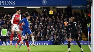 Chelsea'nin 10 Kişiyle Direnişi: Arsenal'le 1-1 Beraberlik!
