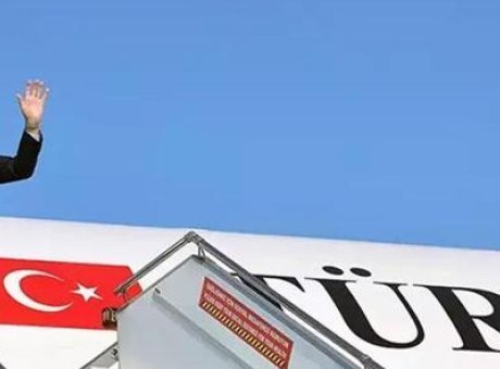 Cumhurbaşkanı Erdoğan Türkmenistan’da! Resmi Törenle Karşılandı