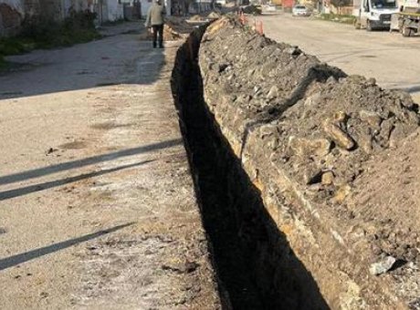 Edirne’de Yaşanan Toprak Kayması: 3 İş&ccedil;i Hastaneye Kaldırıldı!