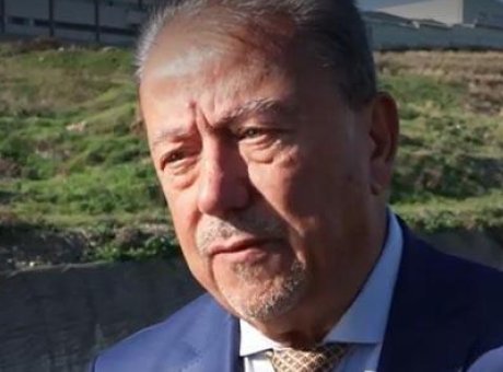 Esenyurt’taki Dere, Sanayi Atıklarıyla Zehirli Suya Dönüştü! Uzmanlar Uyarıyor