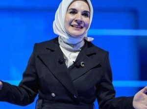 Gen&ccedil;lere A&ccedil;ık Mektup: Bakan G&ouml;ktaş'tan Kimlik ve Aidiyet &Uuml;zerine &Ccedil;arpıcı Mesajlar