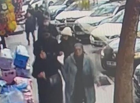 G&uuml;ng&ouml;ren’de Korku Dolu Anlar: Balkon Par&ccedil;aları Yola D&uuml;şt&uuml;, Neyse Ki Kimse Yaralanmadı!