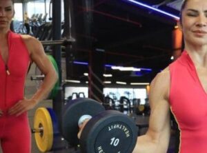 Hayalini Ger&ccedil;eğe D&ouml;n&uuml;şt&uuml;ren Felsefe &Ouml;ğretmeni: Fitness&rsquo;ta D&uuml;nya Şampiyonu Olmak