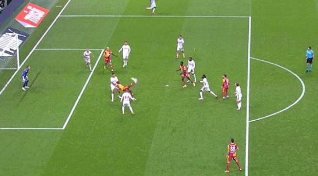 Osimhen’den Tarihi Gol: Galatasaray’a Son Dakikada Zaferi Getirdi!
