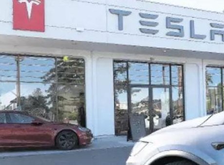 Tesla’nın Çin Fabrikasında Tarihi An: 4 Milyonuncu Araç Banttan İndi!