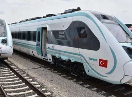 Türkiye’nin Demiryolu Geleceği: TÜRASAŞ’tan İki Yerli Tren ve Lokomotif