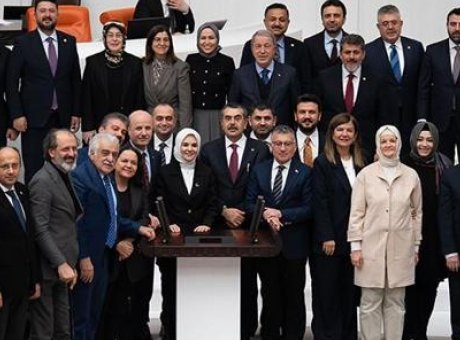 Türkiye’nin Geleceği İçin Kritik Adım: Aile ve Eğitim Bütçeleri Onaylandı!