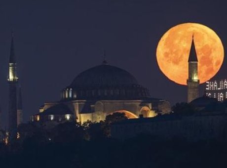 Üç Ayların Müjdecisi Regaip Kandili Yarın Başlıyor: Hazırlıklarınızı Yapın!