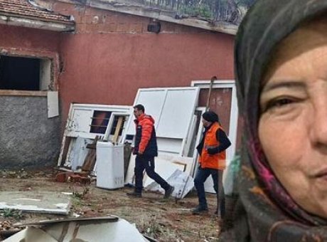 59 Yaşındaki Kadının Kayıp İfadesi: Aile ve Arkadaşları Endişeli