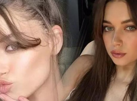 Anne-kızın B&uuml;y&uuml;leyici Benzerliği Sosyal Medyayı Salladı!