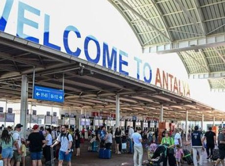 Antalya 2025&rsquo;te Ziyaret&ccedil;i Akınıyla Rekor Kırdı!