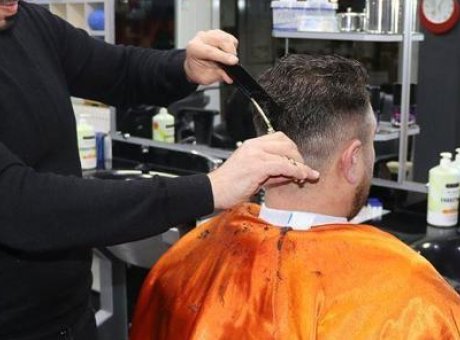 Berber &Uuml;cretlerinde Şok Artış! İstanbul’da Fiyatlar 3500 TL’ye Kadar &Ccedil;ıkıyor