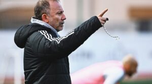 Beşiktaş'ın Transfer Planları Alt &Uuml;st Oldu: Sakatlıklar ve İptaller Şok Ediyor!