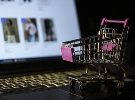 E-Ticaret D&uuml;nyasında Şok Değişiklik: Fahiş Fiyat Artışlarına Cezalar Geliyor!