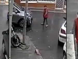 Engelli &Ccedil;ocuğun Kahramanlığı Trafiği Durdurdu!