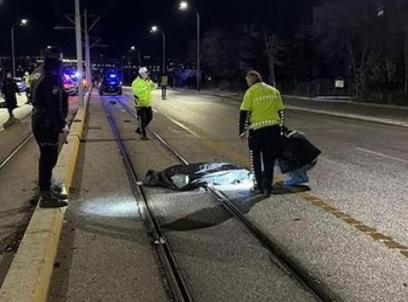 Eskişehir&rsquo;de Korkun&ccedil; Kaza: Yayalara &Ccedil;arpan Otomobilin Sırları