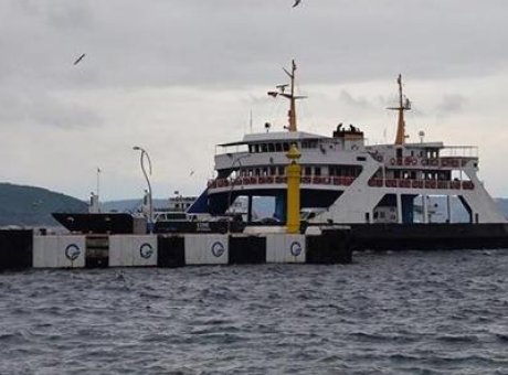 Fırtına Alarmı: &Ccedil;anakkale Boğazı’nda Gemi Ge&ccedil;işleri Neden Durduruldu?