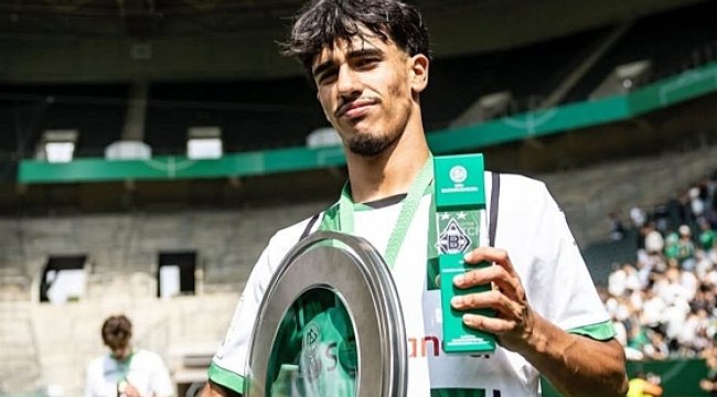 Galatasaray’dan Futbol D&uuml;nyasına Sarsıcı Transfer Hamlesi!