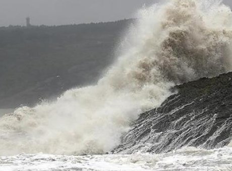 İstanbul’da Fırtına Alarmı: Hız 90 km/s’ye Ulaşabilir!