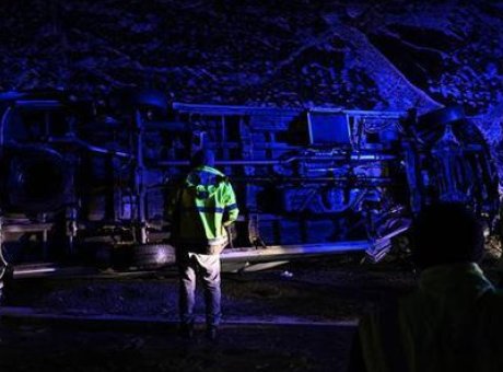 Kuzey Çevre Otoyolu’nda Feci Kaza: 11 Yaralı, Dev Minibüs Bütün Dikkatleri Üzerine Çekti