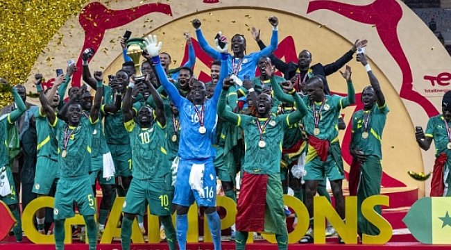 Şampiyonluk İçin Çekişmeli Mücadele: Senegal’in Tarihi Zaferi