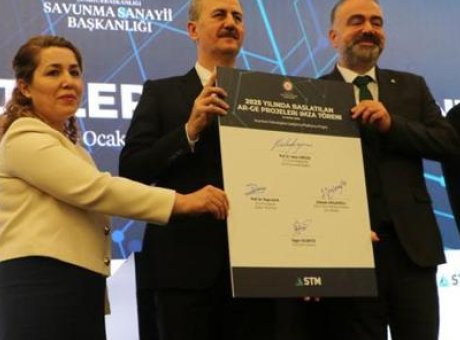 Savunma Sanayiinde Fırtına: 14 Yeni Ar-Ge Projesine İmza Atıldı!