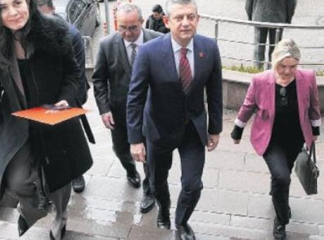 Suriye&rsquo;nin Geleceği İ&ccedil;in Kritik Toplantı: CHP Yeni Ekonomi Stratejileri ile Sahaya İniyor