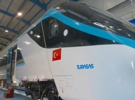 T&uuml;rkiye’nin Hızlı Tren Devrimi: 225 km/h ile Gelişmiş Ulaşımın Eşiğinde