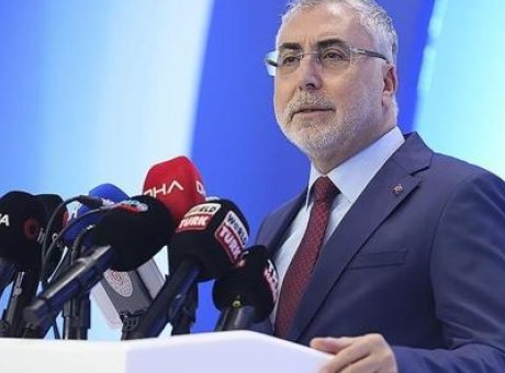 Yaşlı Bakım Sigortası Geliyor: &Ccedil;alışmalar Hız Kazandı!