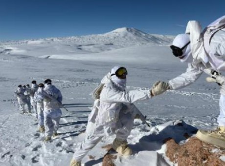 Zorlu Kış Koşullarında Mehmet&ccedil;iğin Cesareti: Hudut G&uuml;venliği İ&ccedil;in 24/7 G&ouml;revde