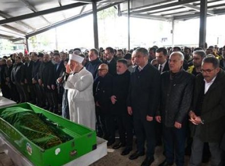 Acı Kaybın Ardından Adana’da Duygusal Cenaze T&ouml;reni