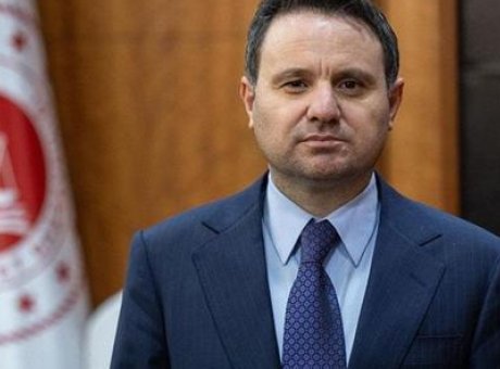 Adalet Bakanı G&uuml;rlek&rsquo;ten İddialara Sert Cevap: “Belgeler Tamamen Sahte!”