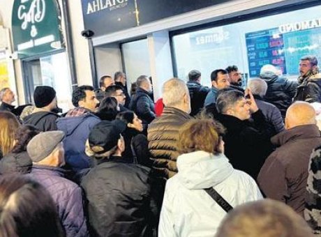 Altın Fiyatları Sarsıcı D&uuml;ş&uuml;ş&uuml;n Ardından Yeniden Patladı: Yatırımcılar Ne Yapacak?