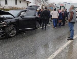 Bayram Konvoyunda Şok Kaza: İki Yaralı, Trafikte Kaos!