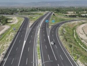 Bayramda Aydın-Denizli Otoyolu’nda Tarihi Ara&ccedil; Ge&ccedil;işi: 22 Bin Sınırını Aştı!