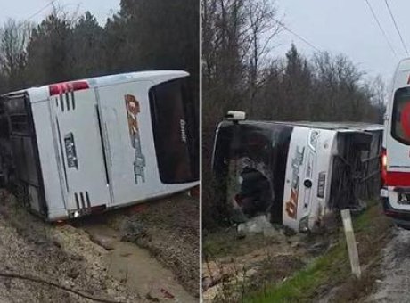 &Ccedil;atalca’da Midib&uuml;s Devrildi: 3 Polis Yaralı, Olayın Ayrıntıları Şok Etti