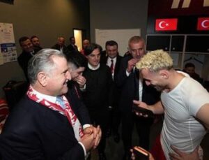 Cumhurbaşkanı Erdoğan’dan A Milli Takım’a &Ouml;vg&uuml; Dolu Telefon: Galibiyetin Ardından Neler Yaşandı?