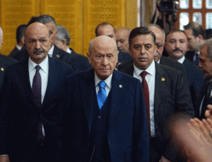 Devlet Bah&ccedil;eli Uyardı: D&uuml;nyada Barış İ&ccedil;in Acil &Ccedil;&ouml;z&uuml;m Gerekiyor!