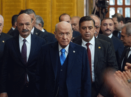 Devlet Bah&ccedil;eli Uyardı: D&uuml;nyada Barış İ&ccedil;in Acil &Ccedil;&ouml;z&uuml;m Gerekiyor!