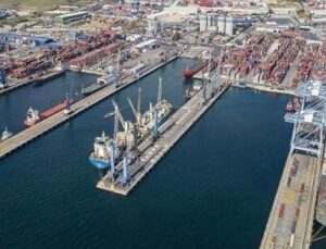 Dış Ticaret Verileri A&ccedil;ıklandı: İhracat ve İthalatta Şok D&uuml;ş&uuml;ş!