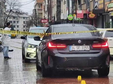 Esenyurt’ta Kanlı Trafik Kavgası: Yol Vermeyen S&uuml;r&uuml;c&uuml; Hayatını Kaybetti