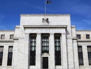 Fed’den Şaşırtıcı Faiz Projeksiyonu: 2026’dan 2028’e Yeni Beklentiler